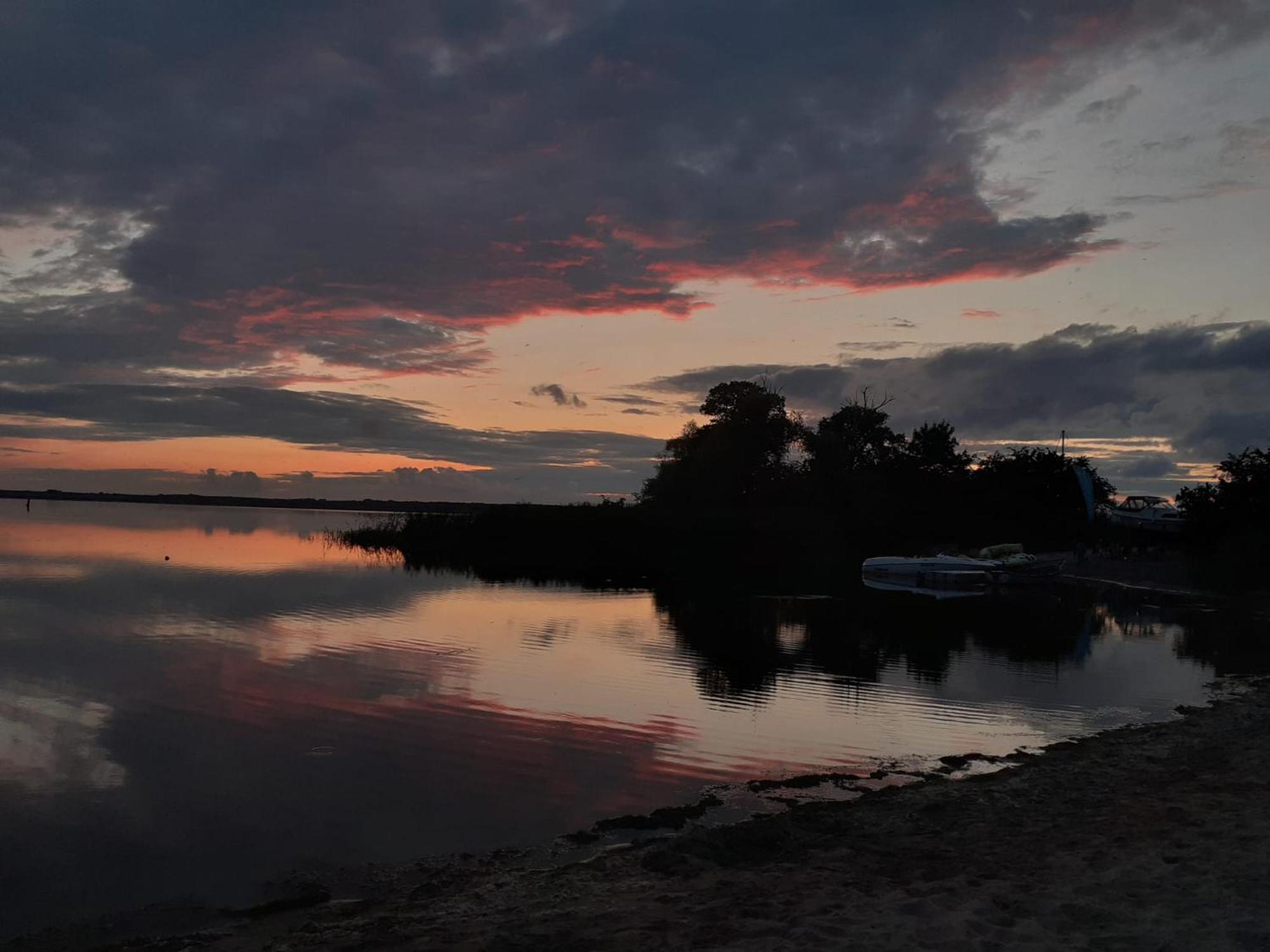 Holiday Houses Miedzyzdroje Wapnica Marina With Private Beach And Boat Facility Exteriör bild